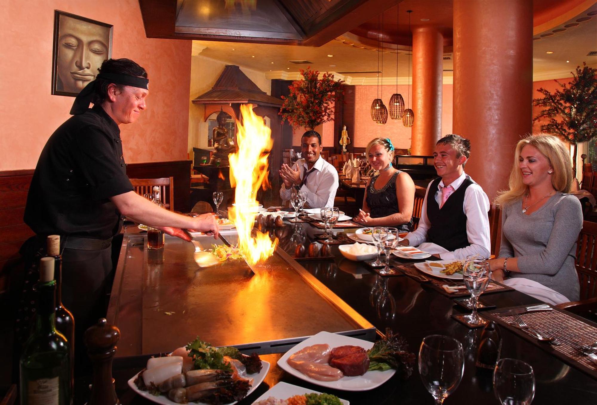 Xperience Kiroseiz Aquapark Premier-Naama Bay Hotel Sharm el-Sheikh Ngoại thất bức ảnh A Japanese restaurant in the United States